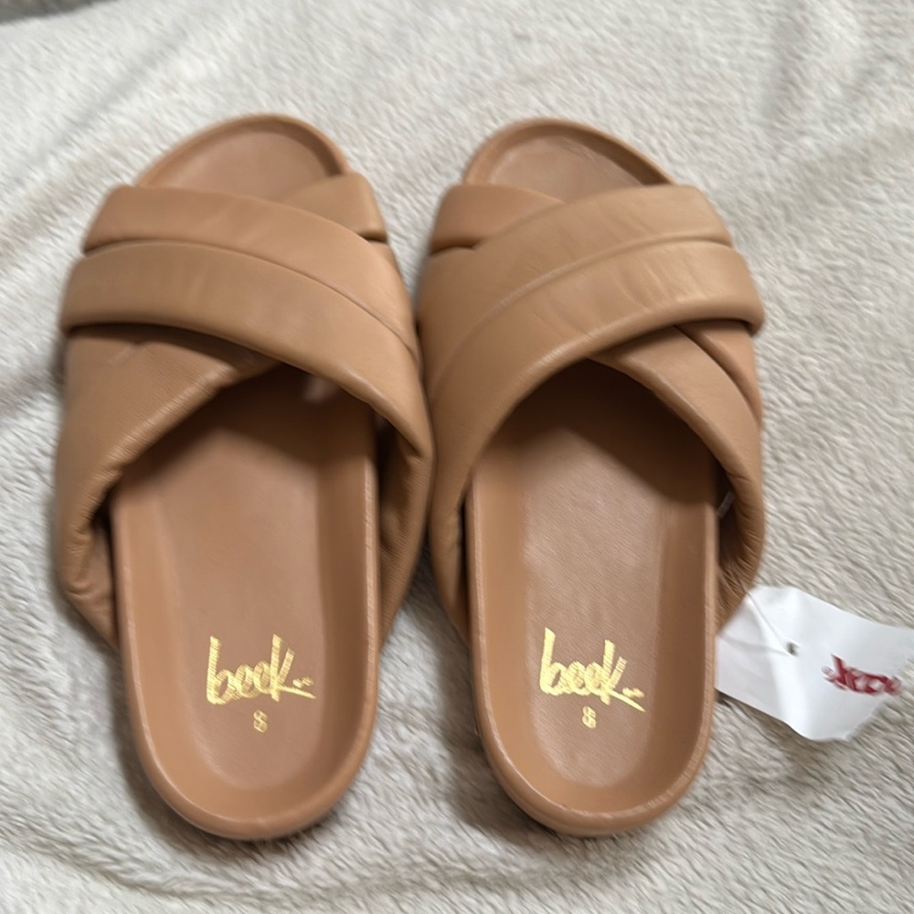 beek slides. Size 8